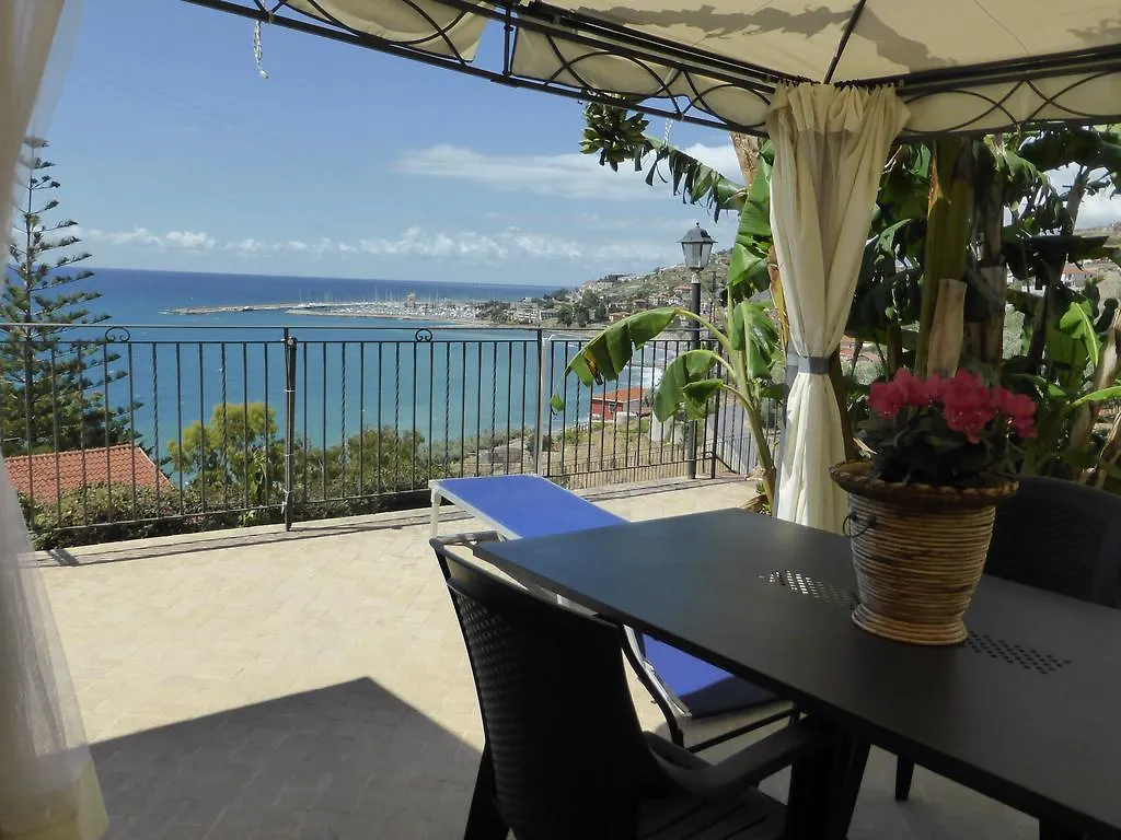 公寓 Villa Del Mare Ligure Terme & Spa Piscina A 37 Gradi 圣托·斯特凡诺·阿尔马尔