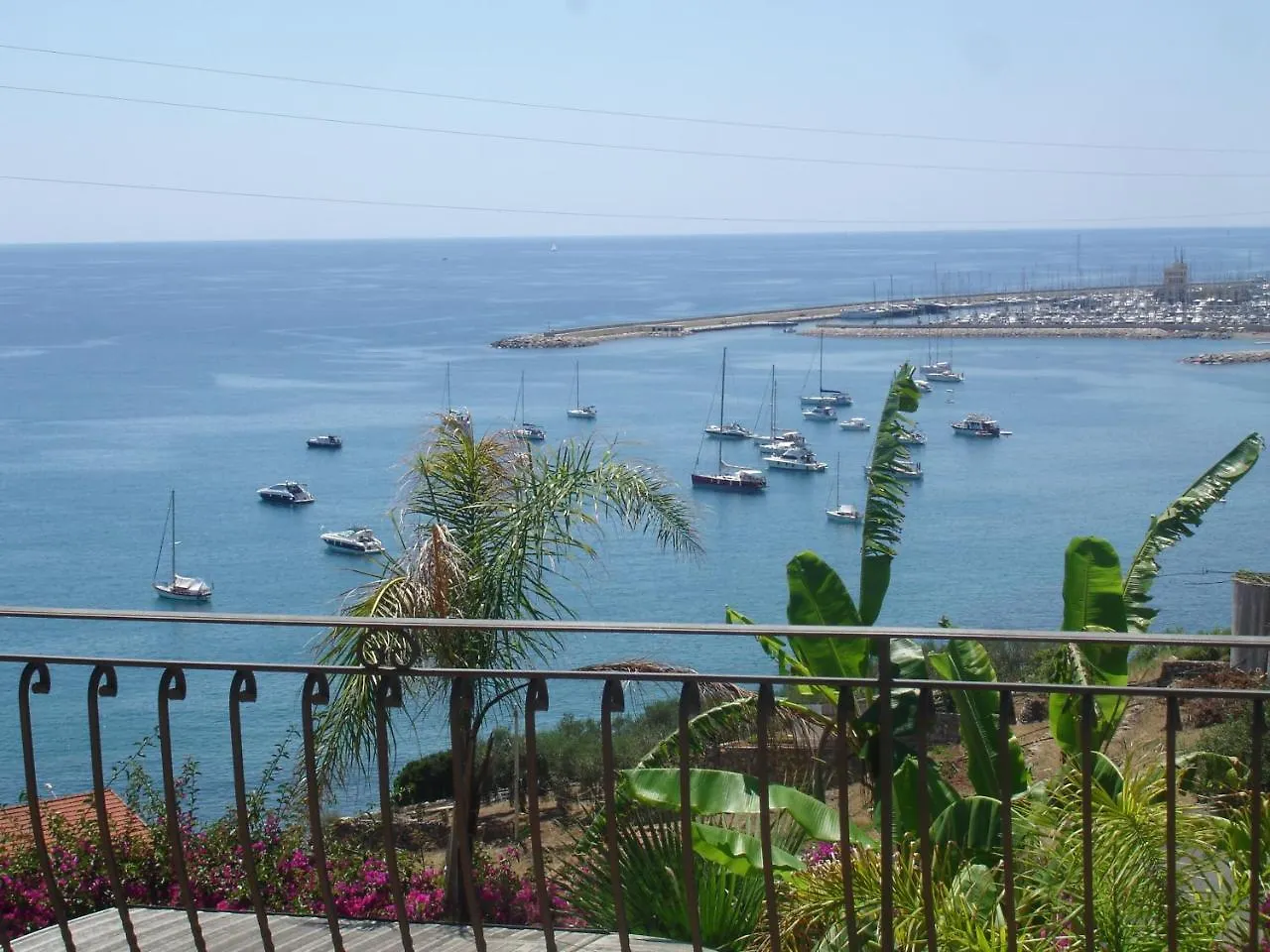 公寓 Villa Del Mare Ligure Terme & Spa Piscina A 37 Gradi 圣托·斯特凡诺·阿尔马尔 意大利